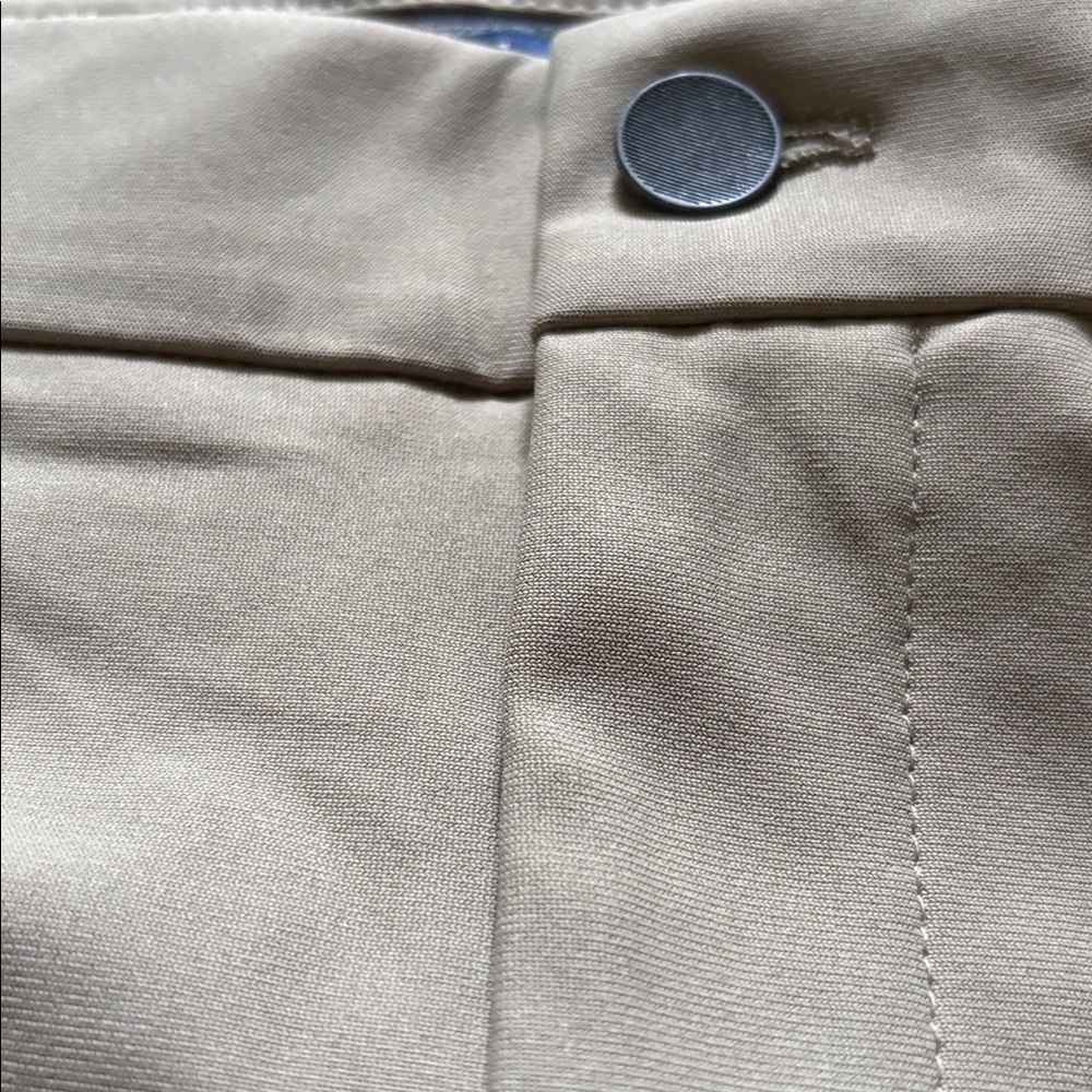 Shorts mens waist 44” George khaki at the knee light brown polyester